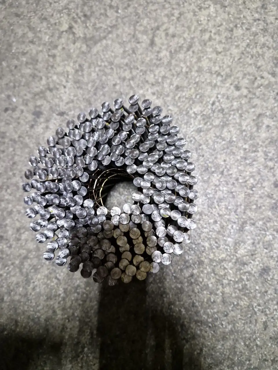 Продажа гвоздей для нейлера разных размеров - Строительные материалы (Барахолка) в Кемерово