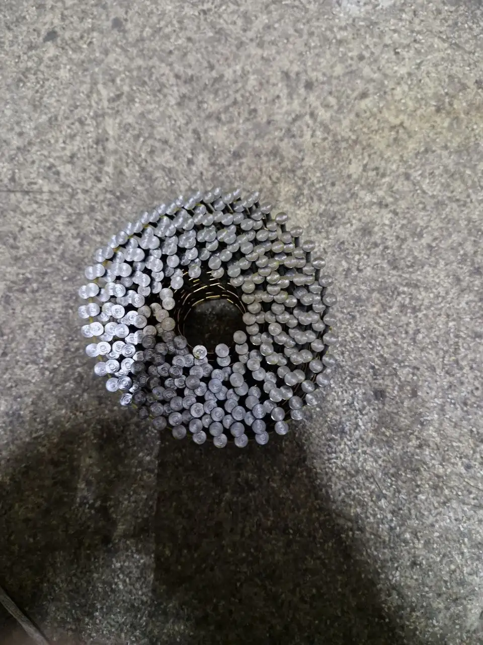 Продажа гвоздей для нейлера разных размеров - Строительные материалы (Барахолка) в Кемерово