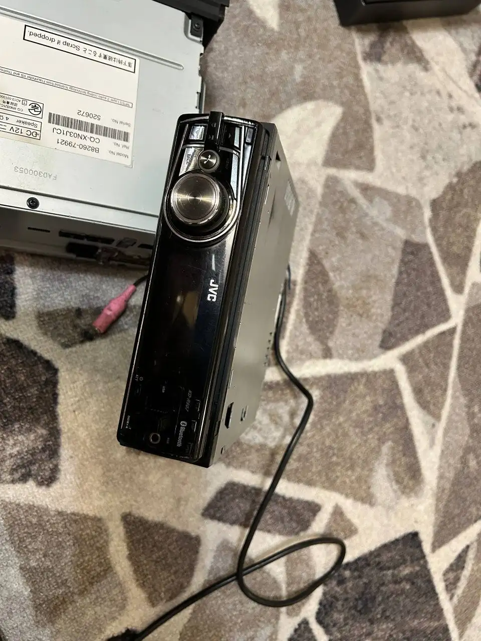 Продам книги, магнитолы и запчасти - Барахолка в Кемерово