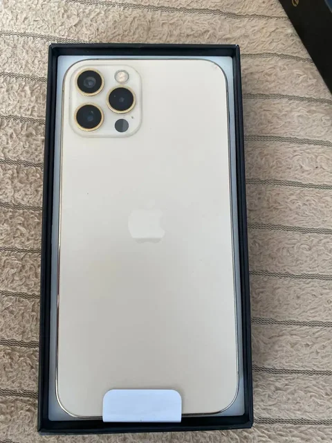 iPhone 9K с заменой АКБ и экрана - Планшеты в Кемерово