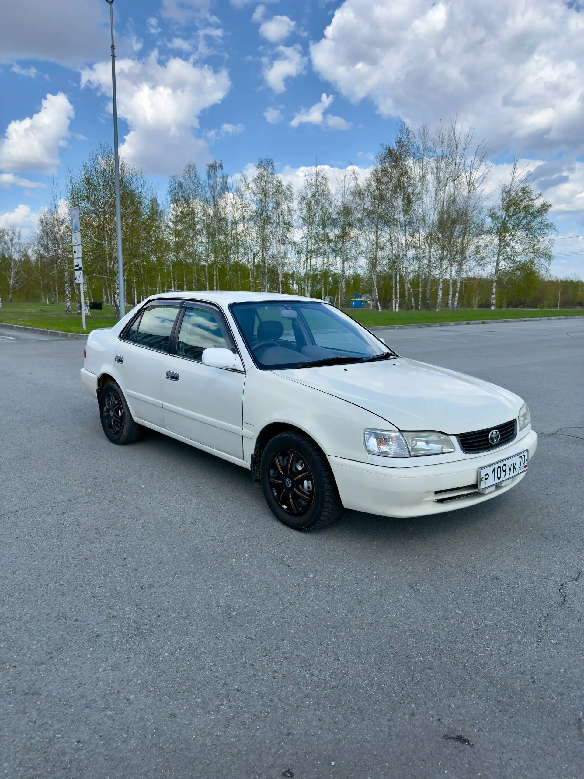 Toyota Corolla 2000 XE Saloon Limited - Легковые автомобили (Авто) в Юрга