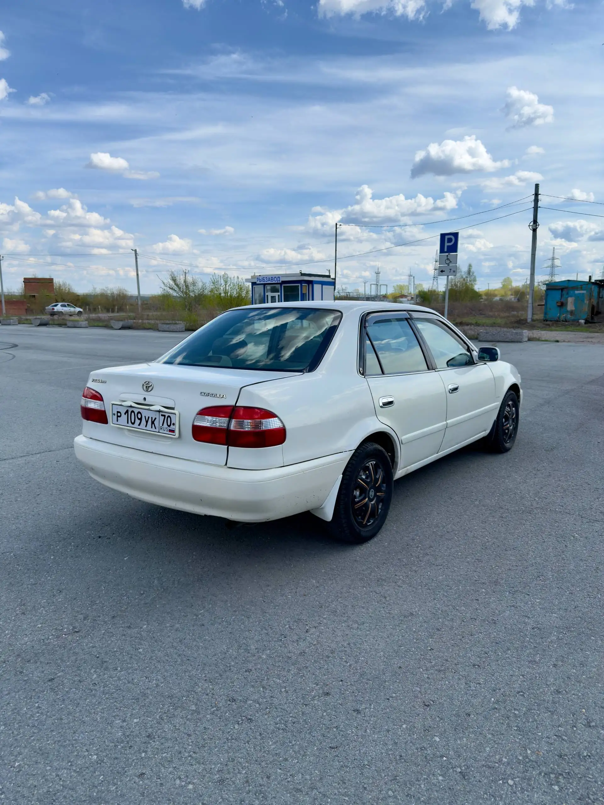 Toyota Corolla 2000 XE Saloon Limited - Легковые автомобили (Авто) в Юрга