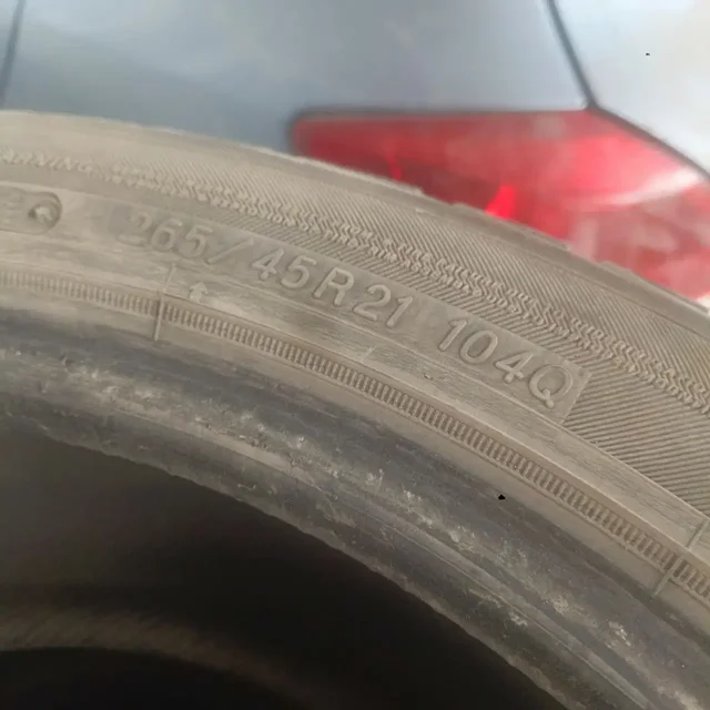 Продам резину 265/45 R21 - Авто в Кемерово