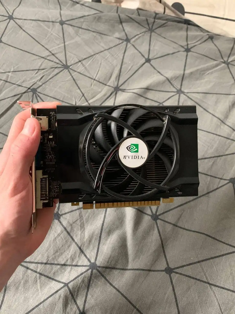 Gtx 550 ti - Видеокарты (Электроника) в Кемерово