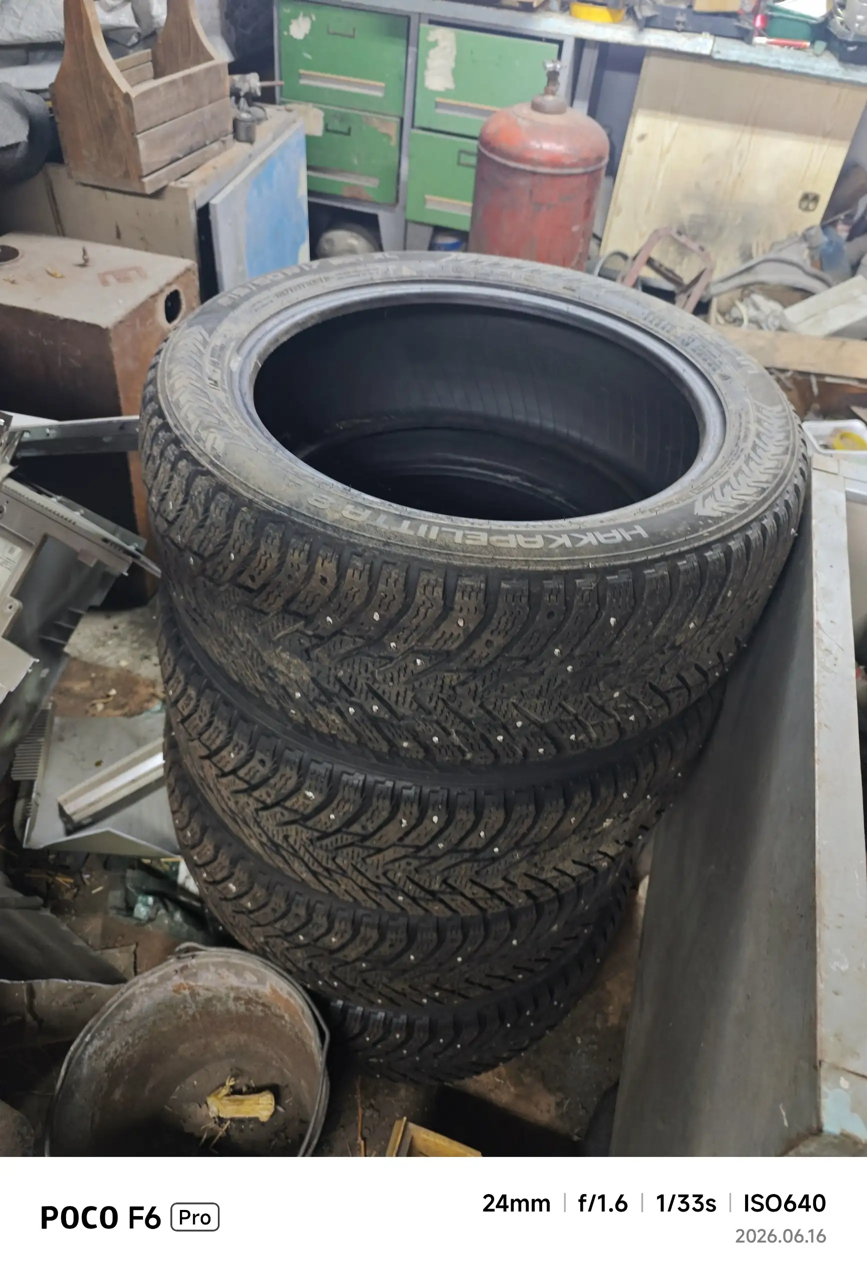 Резина зимняя 215/50 R17 Nokian 2018 - Шины и диски (Авто) в Кемерово