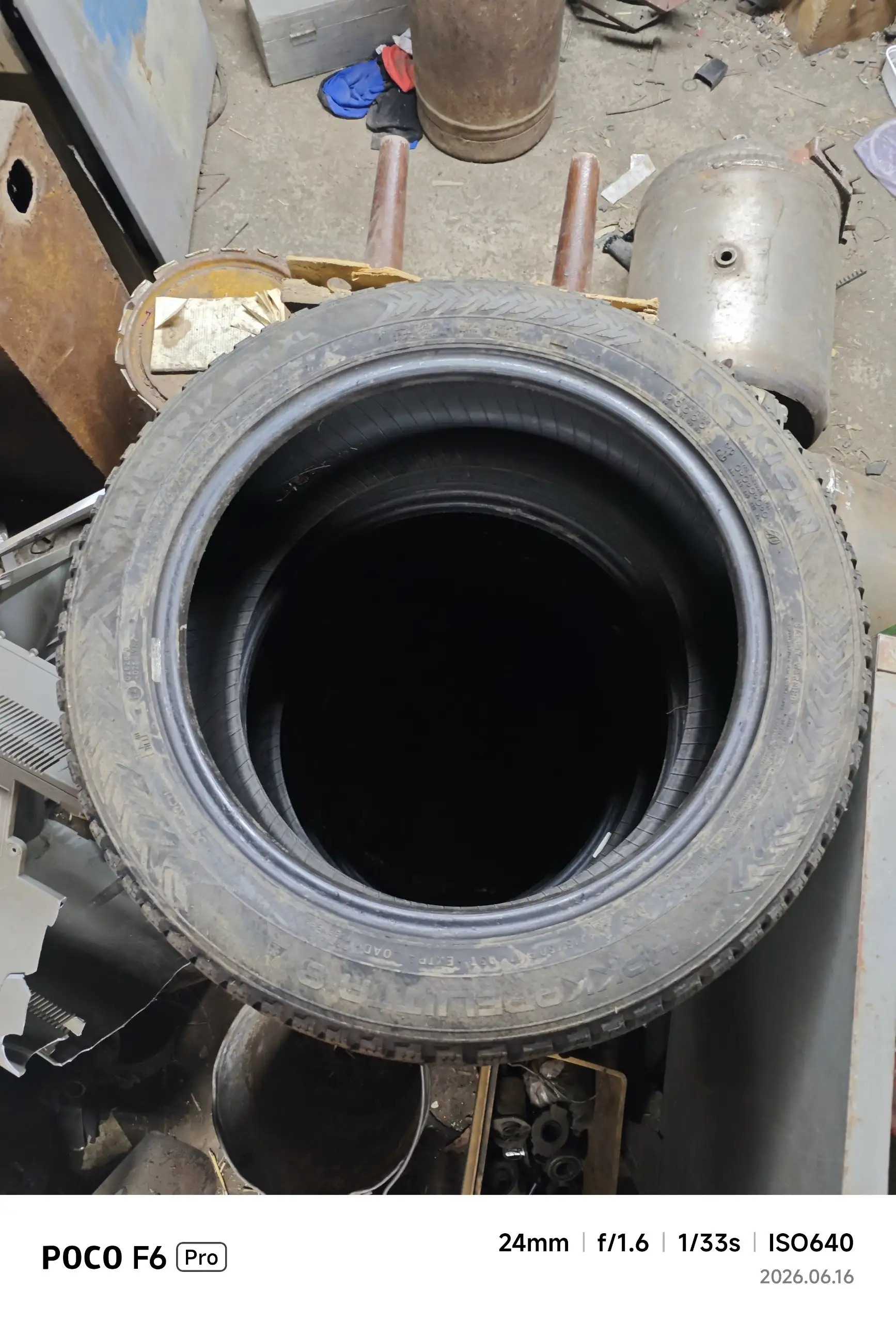Резина зимняя 215/50 R17 Nokian 2018 - Шины и диски (Авто) в Кемерово
