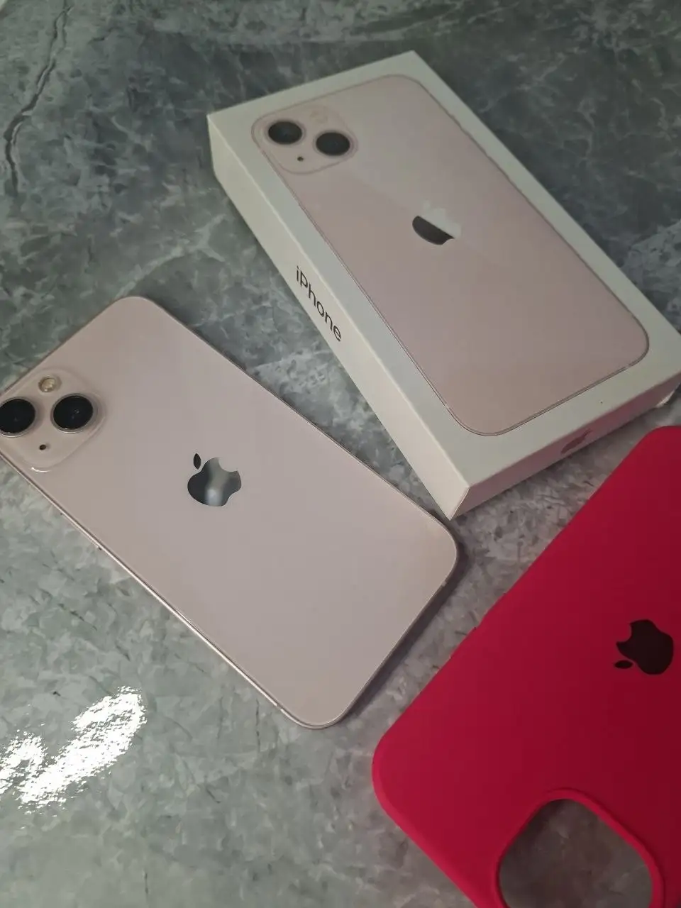Продам iPhone 13 128GB в отличном состоянии - Смартфоны (Электроника) в Кемерово