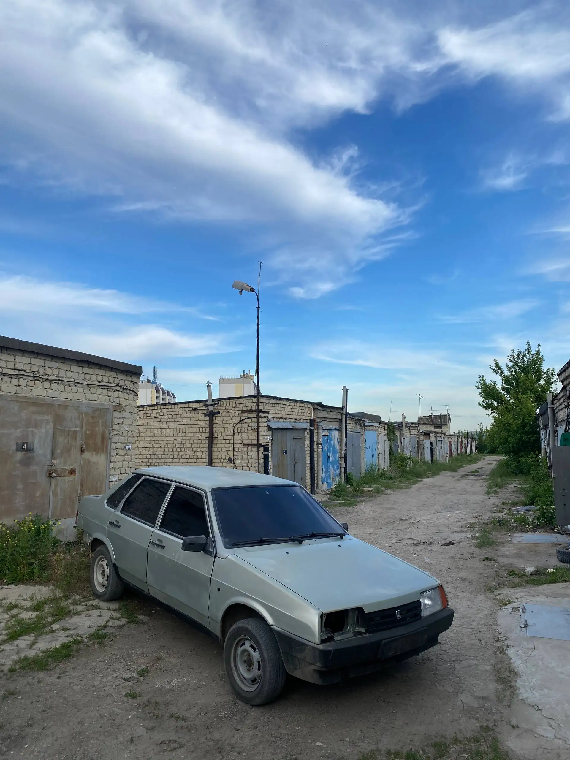 Автомобиль 2003 года на учете - Легковые автомобили (Авто) в Саратов
