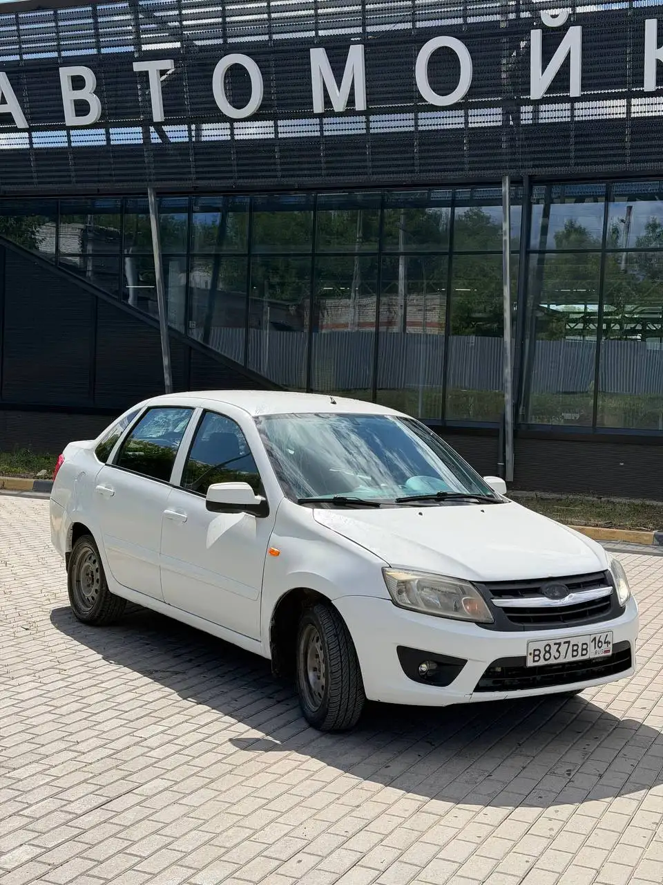 Продажа Лада Гранта - Легковые автомобили (Авто) в Саратов