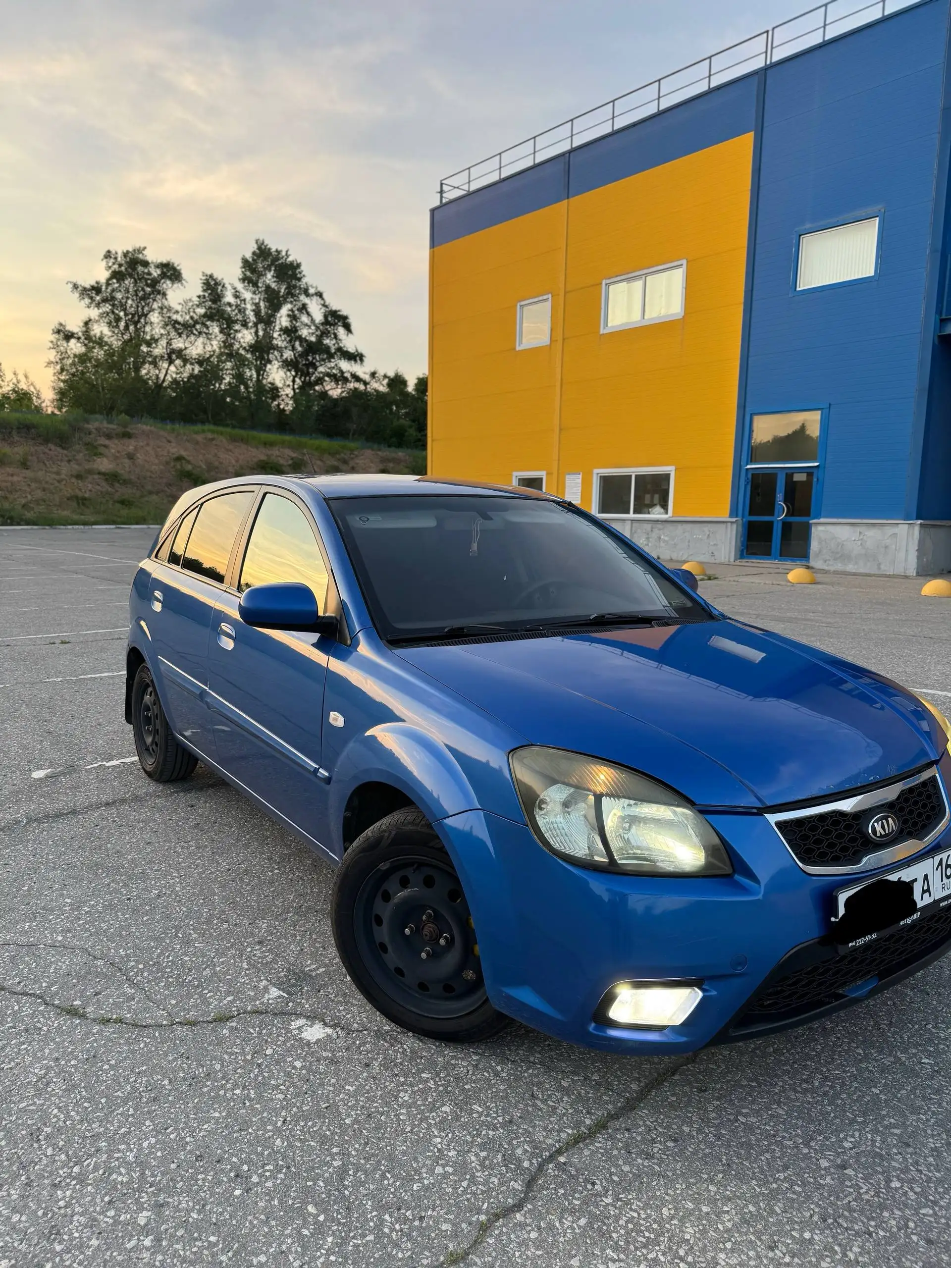 Kia Rio 2 рестайлинг 2010 г.в. - Авто в Саратов