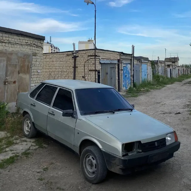 Продажа автомобиля Chevrolet Niva 3 года инжектор - Легковые автомобили в Саратов