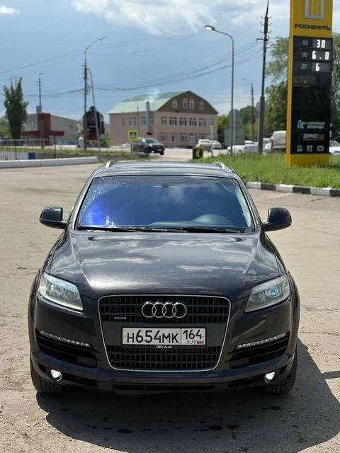 AUDI Q7 2006 - Легковые автомобили в Саратов
