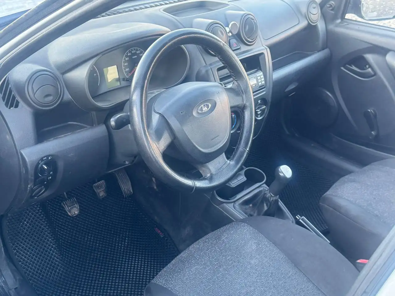 Lada Granta 2012г.в - Легковые автомобили (Авто) в Саратов