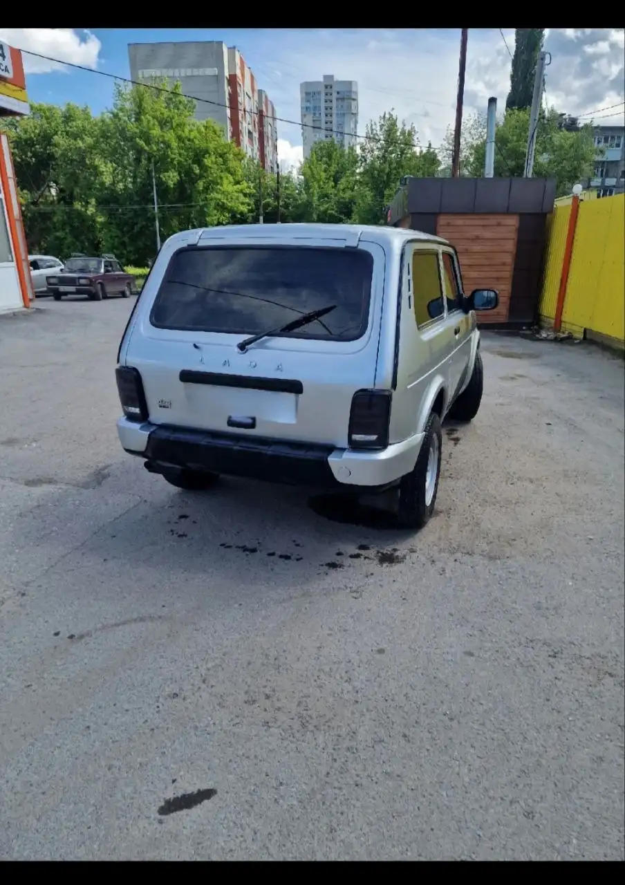 Продам Ниву Урбан 2016 - Легковые автомобили (Авто) в Саратов