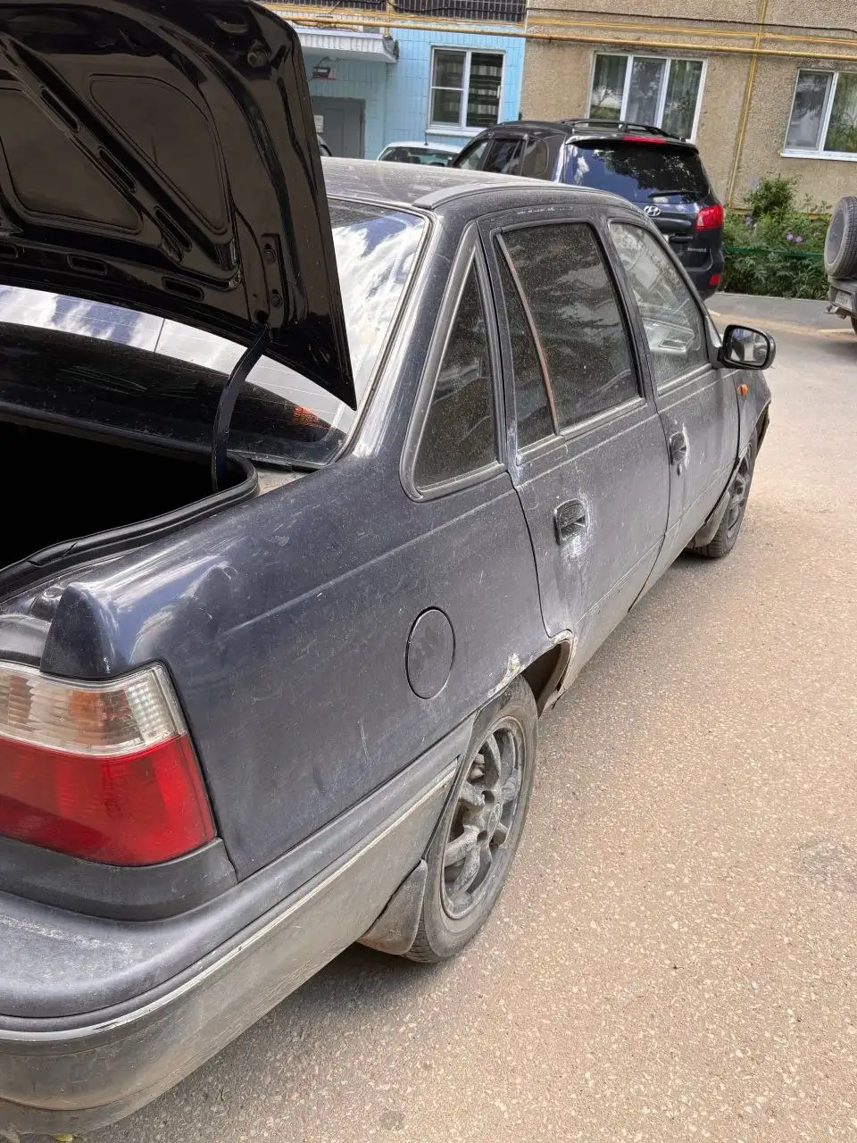 Автомобиль 2005 года на ходу - Автомобили (Авто) в Саратов