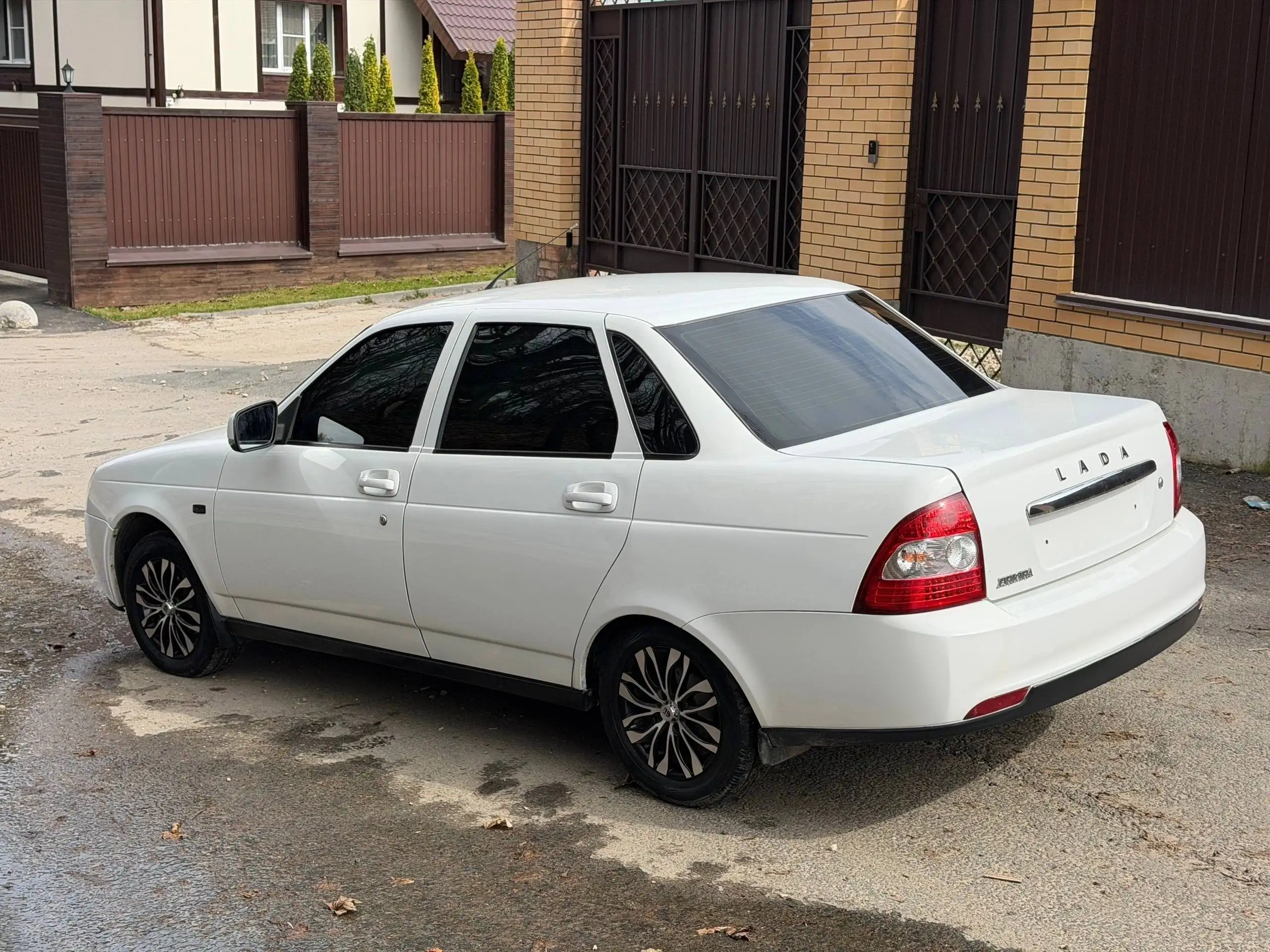 Продажа Lada Priora 2 2014 года - Легковые автомобили (Авто) в Саратов