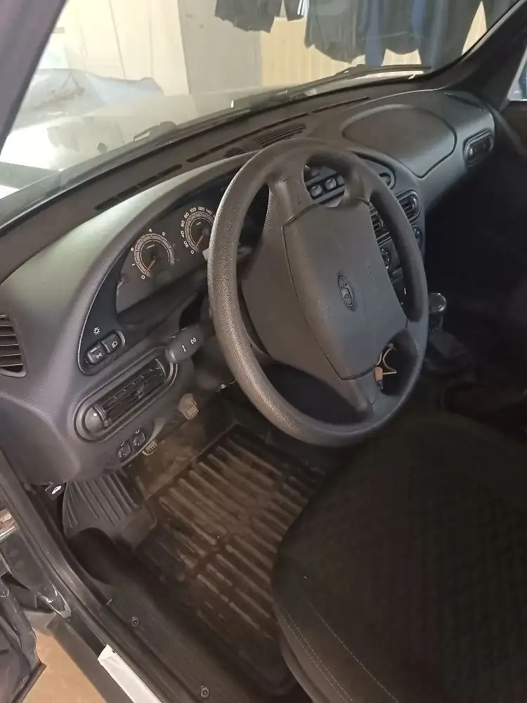 Продам Ниву Тревел - Легковые автомобили (Авто) в Саратов
