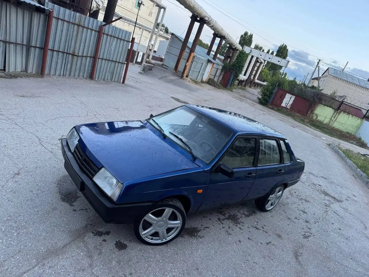 Продам ВАЗ 21099 инжектор - Легковые автомобили (Авто) в Саратов