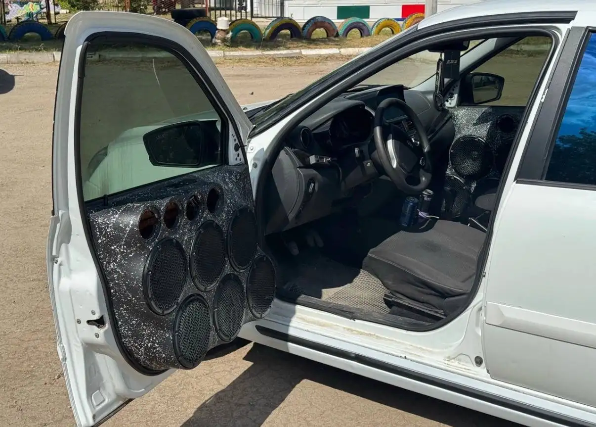 15 год без вложений - Автомобили (Авто) в Саратов