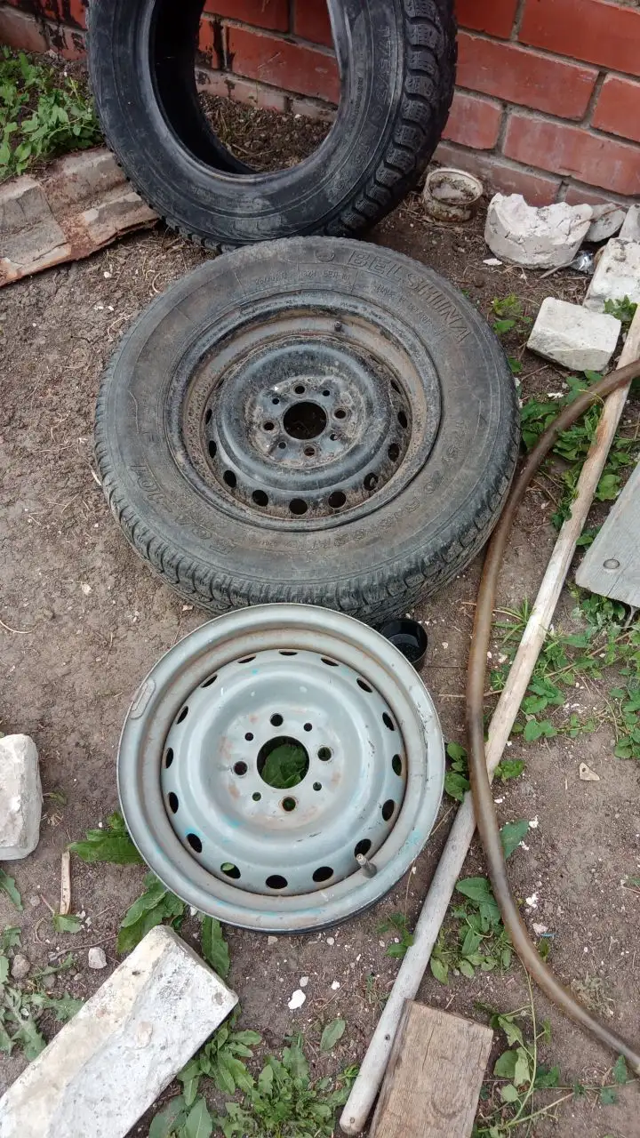 Шина R13 по 350р - Шины и диски (Авто) в Саратов