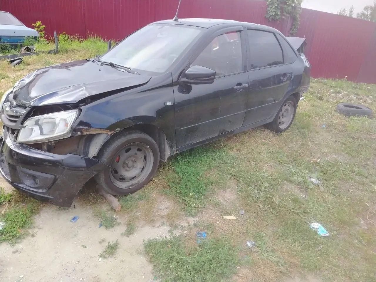 Автомобиль 12 г, пустой, документы чистые - Автозапчасти и кузовной ремонт (Авто) в Саратов