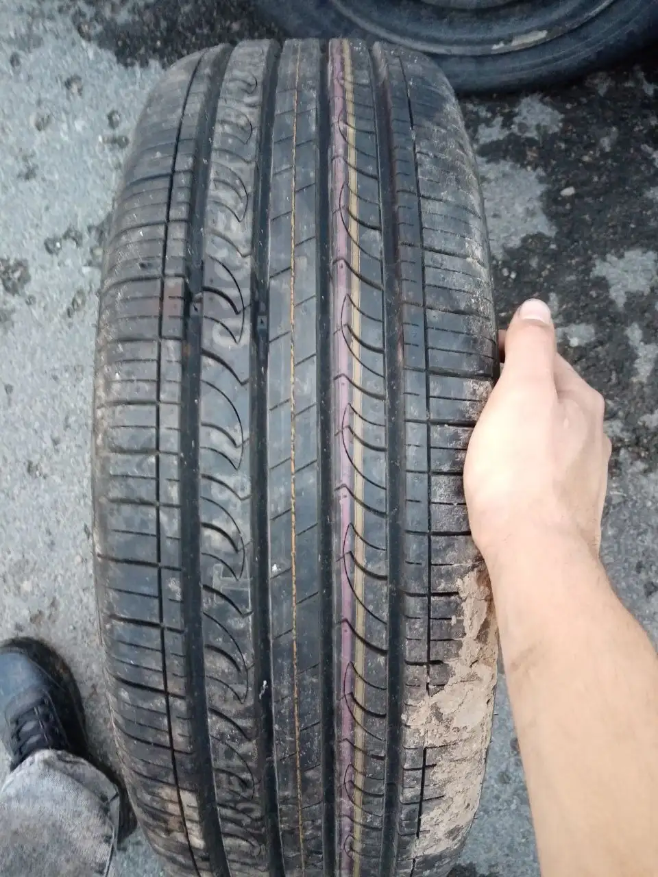 Продам 1 баллон 205/65 R16 новый - Шины и диски (Авто) в Саратов