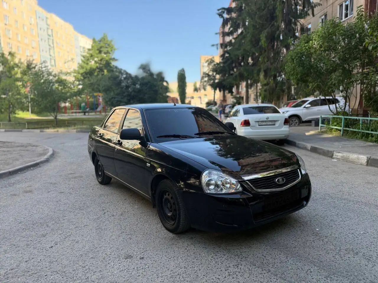 Люкс 2010 года, ходовой, с нюансами - Авто в Саратов