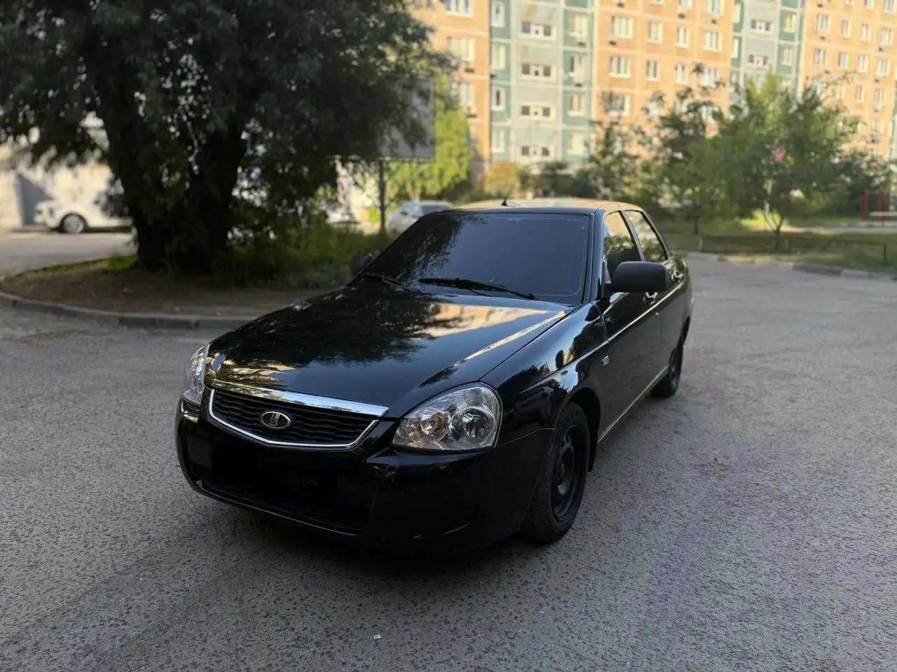 Люкс 2010 года, ходовой, с нюансами - Авто в Саратов
