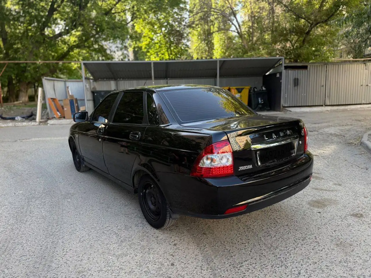 Люкс 2010 года, ходовой, с нюансами - Авто в Саратов