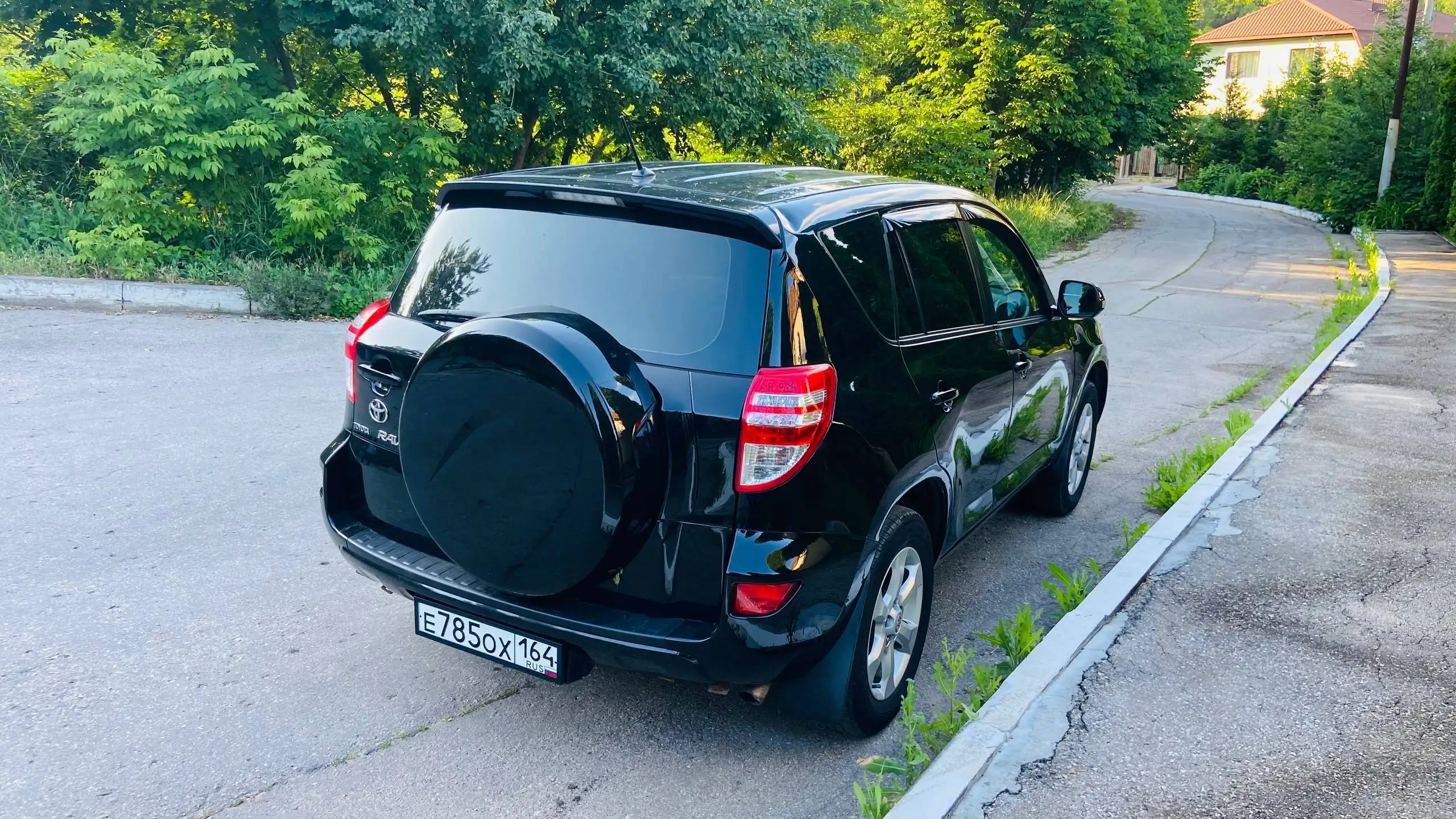2010 Ford Focus 1.4 Полный привод - Легковые автомобили (Авто) в Саратов