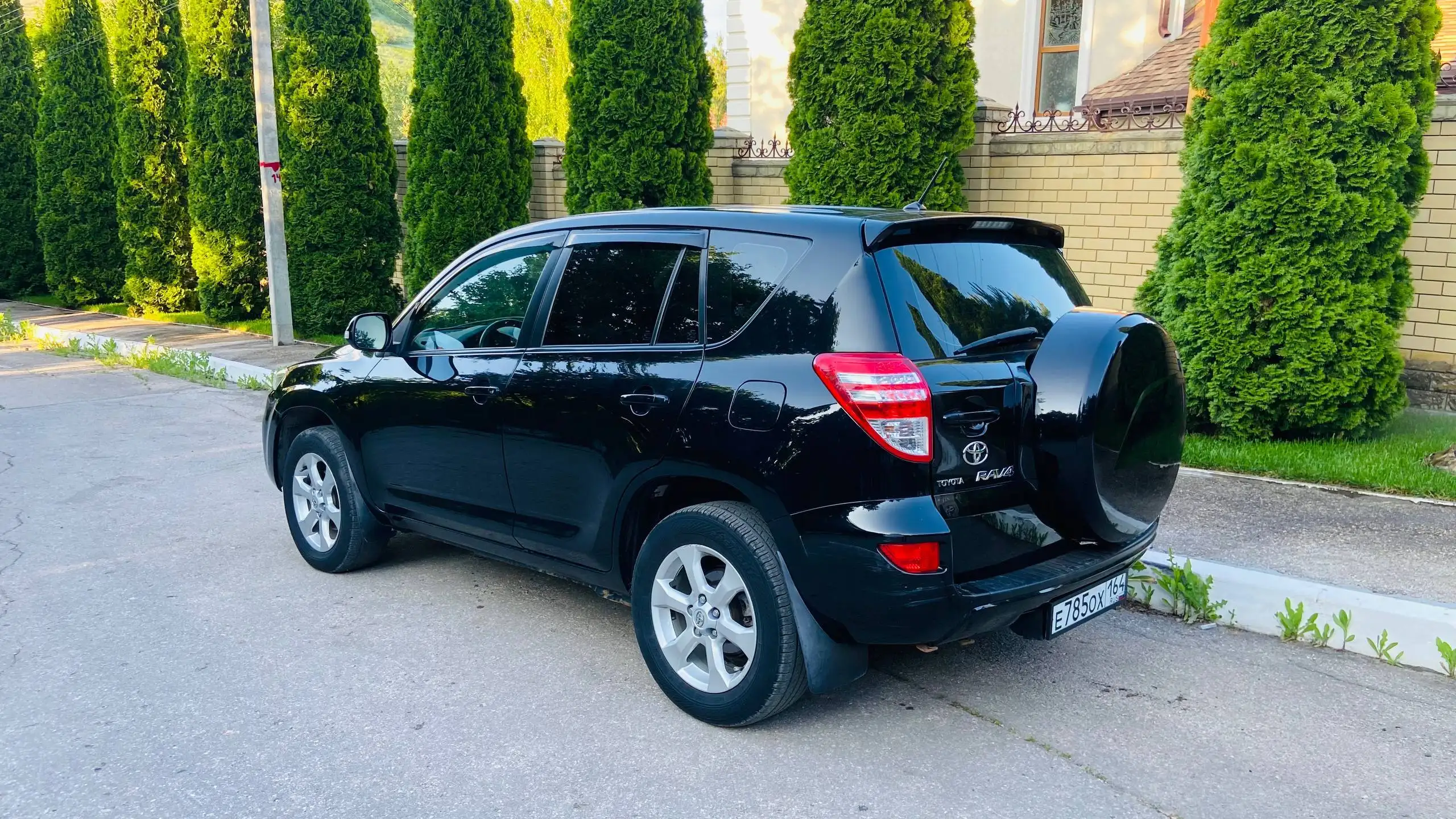 2010 Ford Focus 1.4 Полный привод - Легковые автомобили (Авто) в Саратов