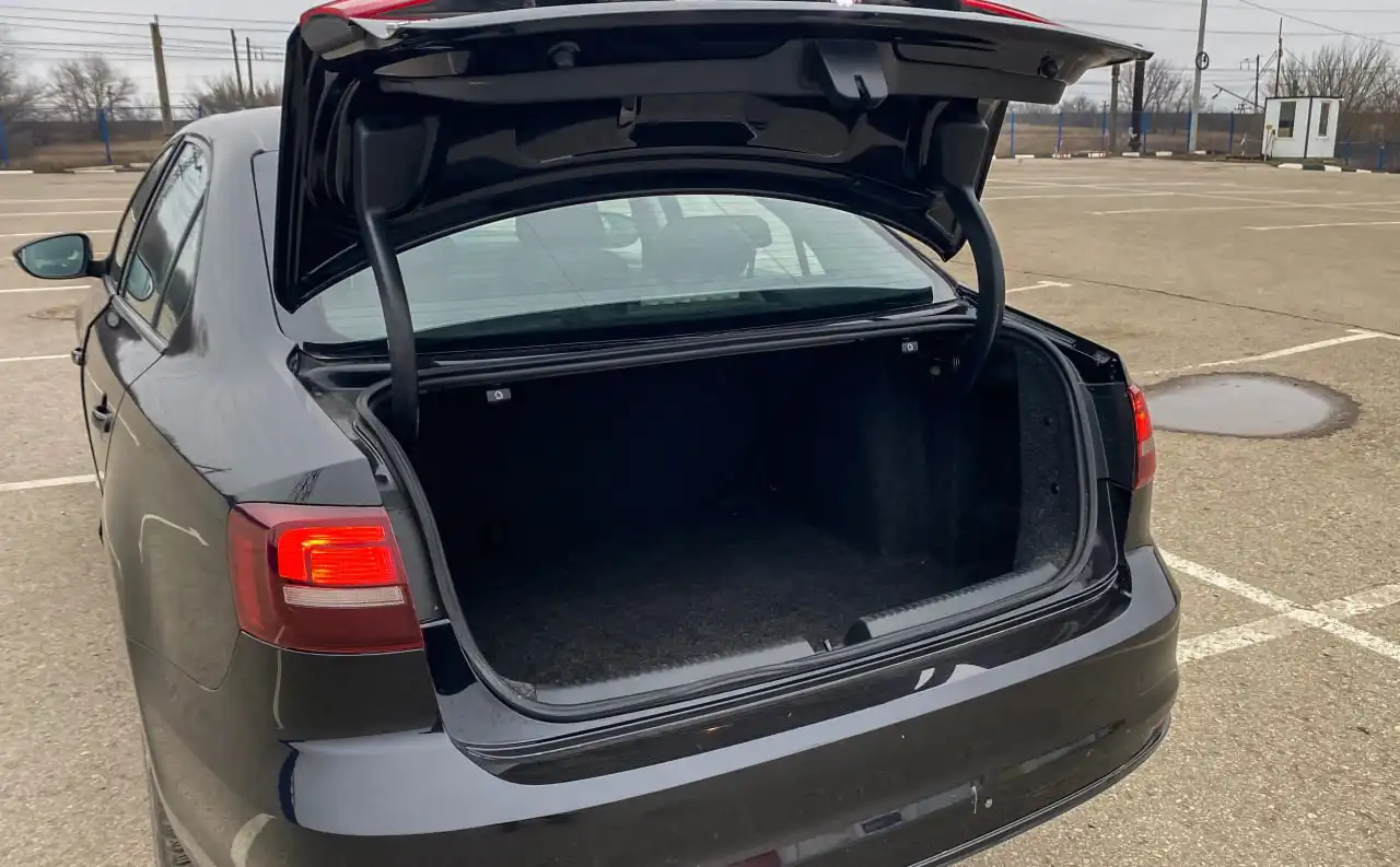 Volkswagen Jetta 2016 года