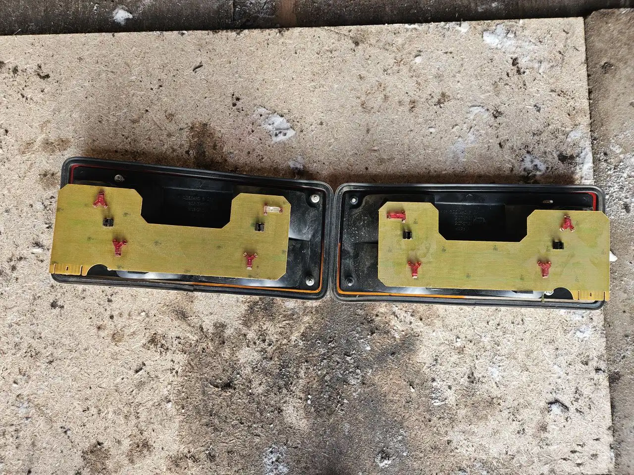 Продажа фар и стоп-сигнала на ВАЗ 2105-2107