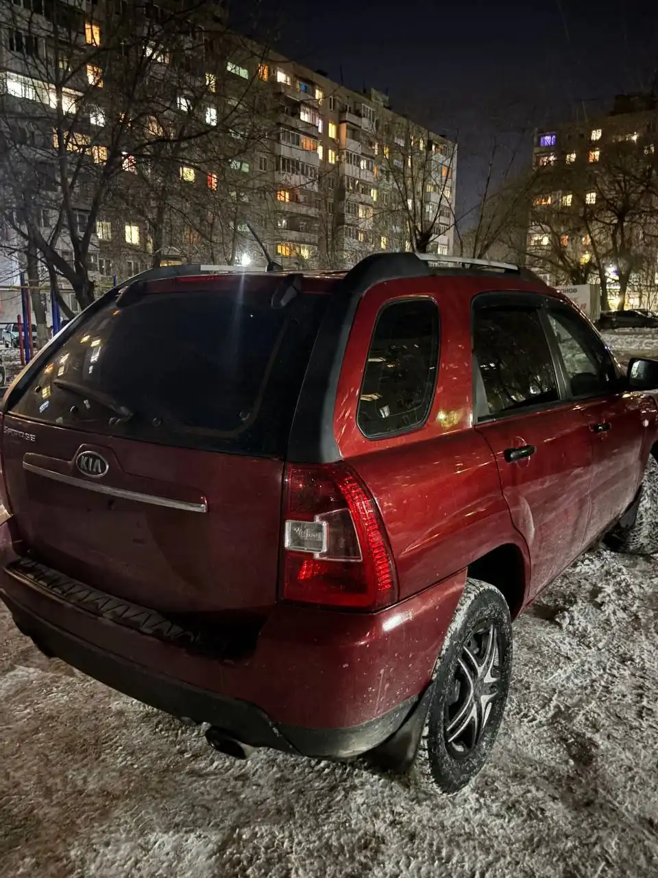 Продается автомобиль 2010 года, передний привод, механика