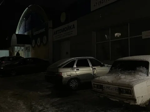 ВАЗ 2112 в разборе и ВАЗ 2106 на запчасти в Саратове - Запчасти в Саратов