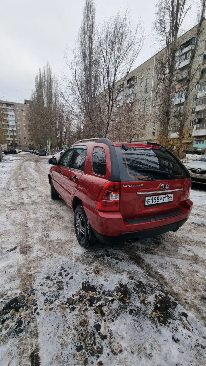 Продажа автомобиля 10 лет, передний привод, механика