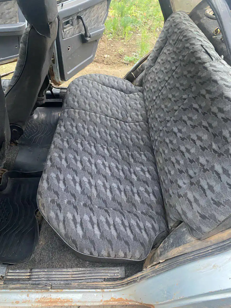 ВАЗ 21099 2001 года с карбюратором