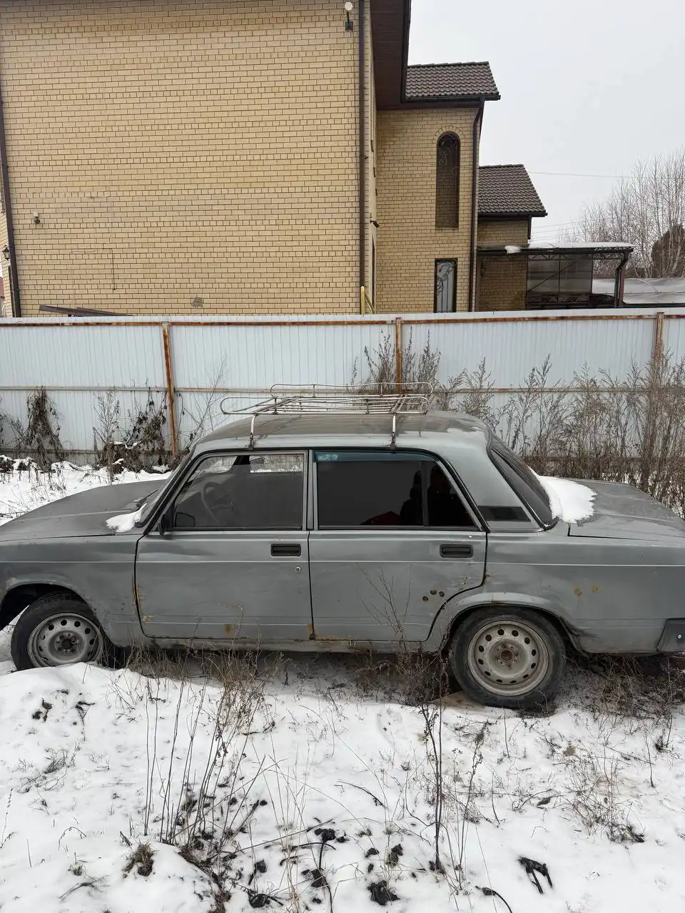 ВАЗ 2105 2010 года в хорошем состоянии