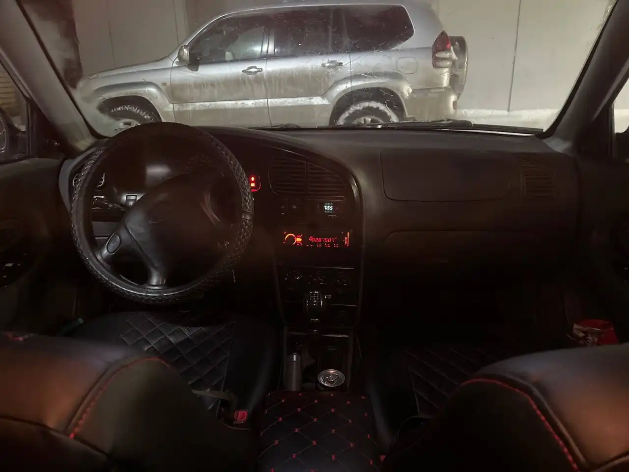 Продам автомобиль 2006 года