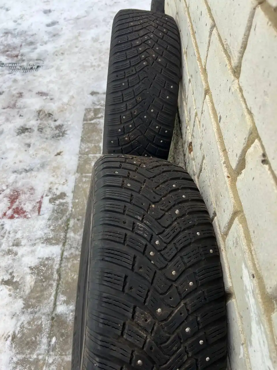 Продажа зимней резины Continental IceContact 3 215/65 R16