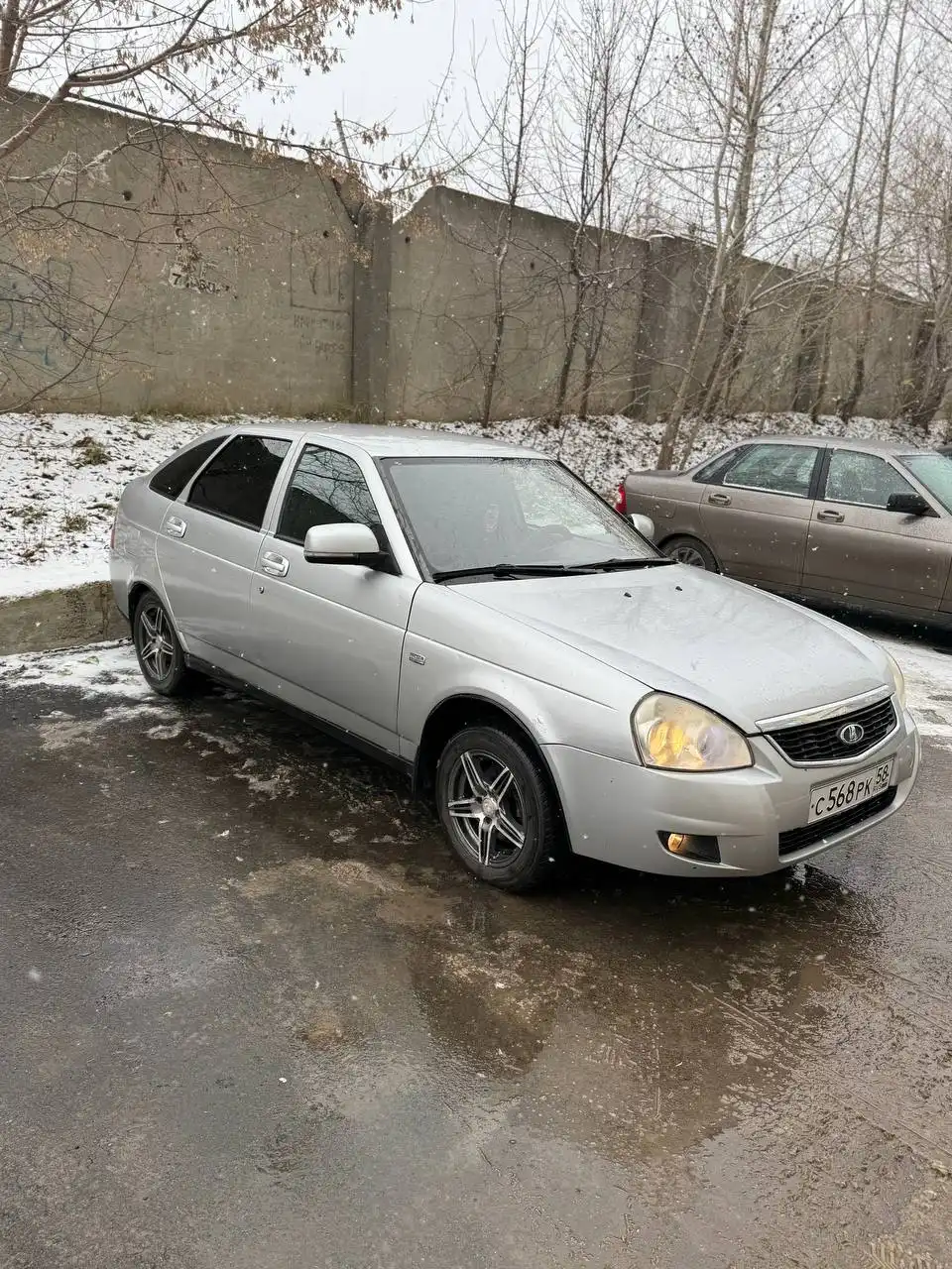 Lada Priora 8 лет с ЭУР и АБС - Легковые автомобили (Авто) в Саратов