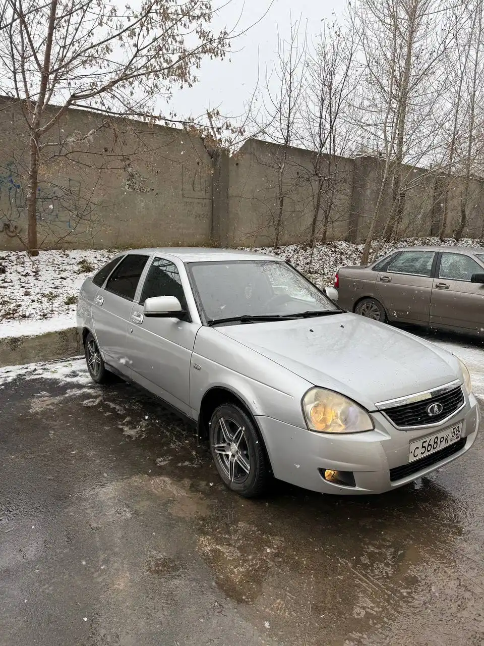 Lada Priora 8 лет с ЭУР и АБС - Легковые автомобили (Авто) в Саратов