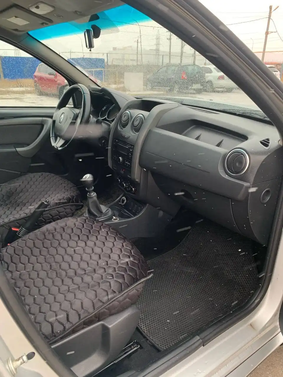 Renault Duster 2015г, полный привод, отличное состояние - Легковые автомобили (Авто) в Саратов