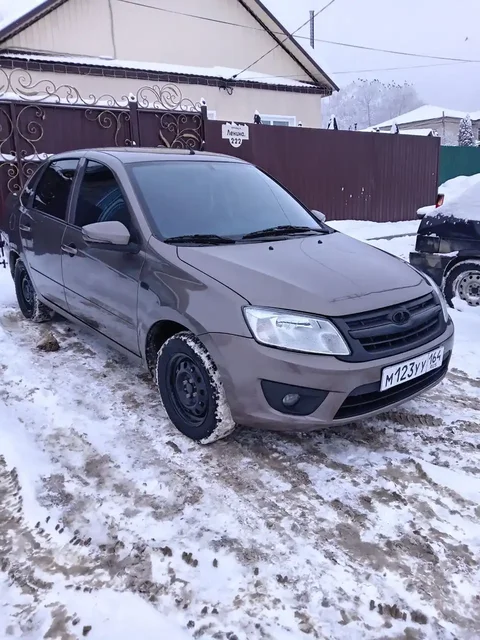 Продам Lada Granta 2015 года с кондиционером и магнитолой - частное объявление в Базарный Карабулак