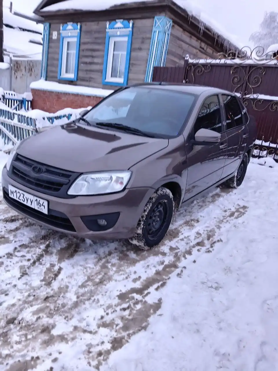 Продам Lada Granta 2015 года с кондиционером и магнитолой - Легковые автомобили (Авто) в Базарный Карабулак