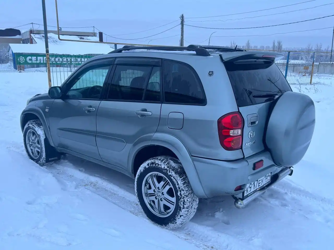 Toyota Rav4 2005 года в отличном состоянии - Внедорожники/кроссоверы (Авто) в Саратов