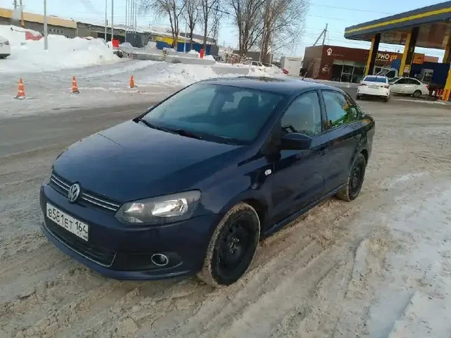 VW Polo 2012 года с АКПП - Легковые автомобили в Саратов
