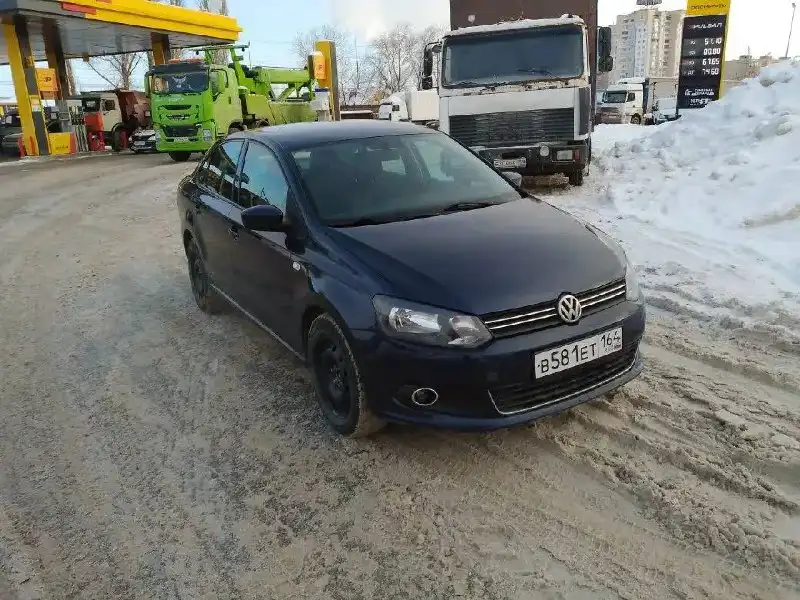VW Polo 2012 года с АКПП - Легковые автомобили (Авто) в Саратов