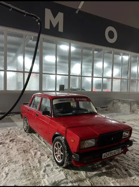 Продажа автомобиля с двигателем 16v и тюнингованными деталями - Грузовики в Саратов