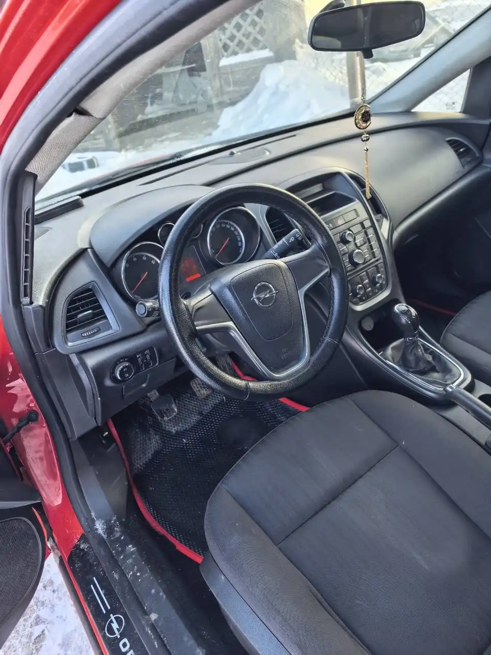 Opel Astra J 2012 года - Авто в Саратов